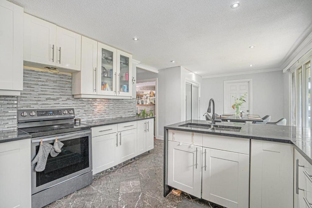 Booking - Conrad -Single Room - Self Check-In Gatineau Esterno foto